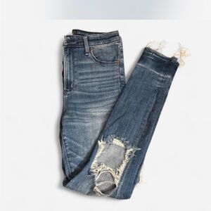 Abercrombie & Fitch High-Rise Distressed Knee Skinny Jeans